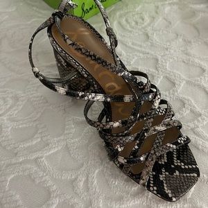 Sam eldeman brand new Sandles size 7.5